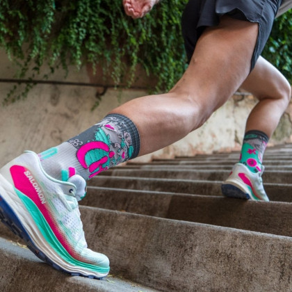 Chaussettes TRAIL ULTRA HIGH Ville vs Montagne - Collector DBDB