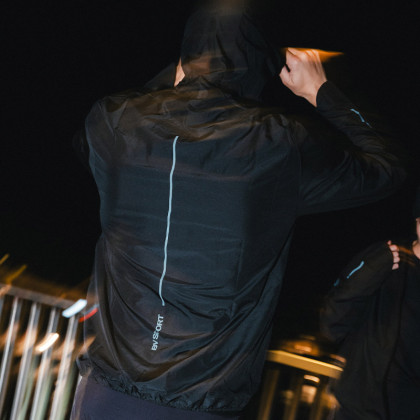 Reflect water-repellent windbreaker