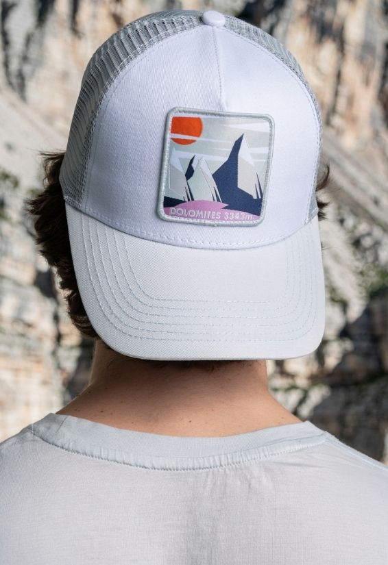 Gamme trek summit Dolomites