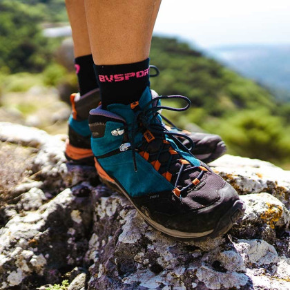 TREK+_EVO_hiking_socks_black_green