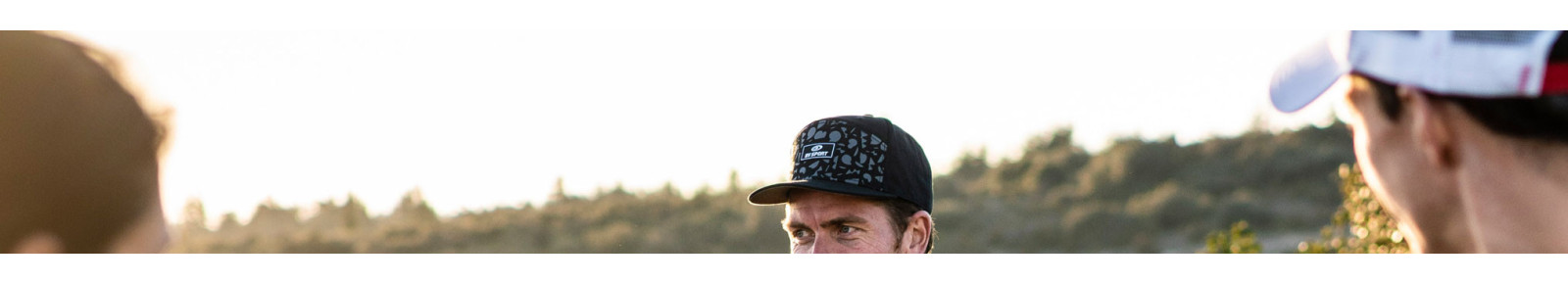 Caps